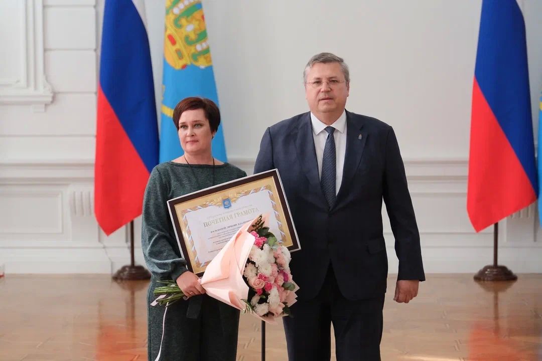 В Астраханской области наградили лучших педагогов В Астраханской области наградили лучших педагогов