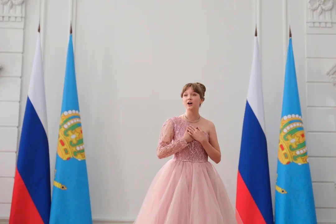 В Астраханской области наградили лучших педагогов В Астраханской области наградили лучших педагогов