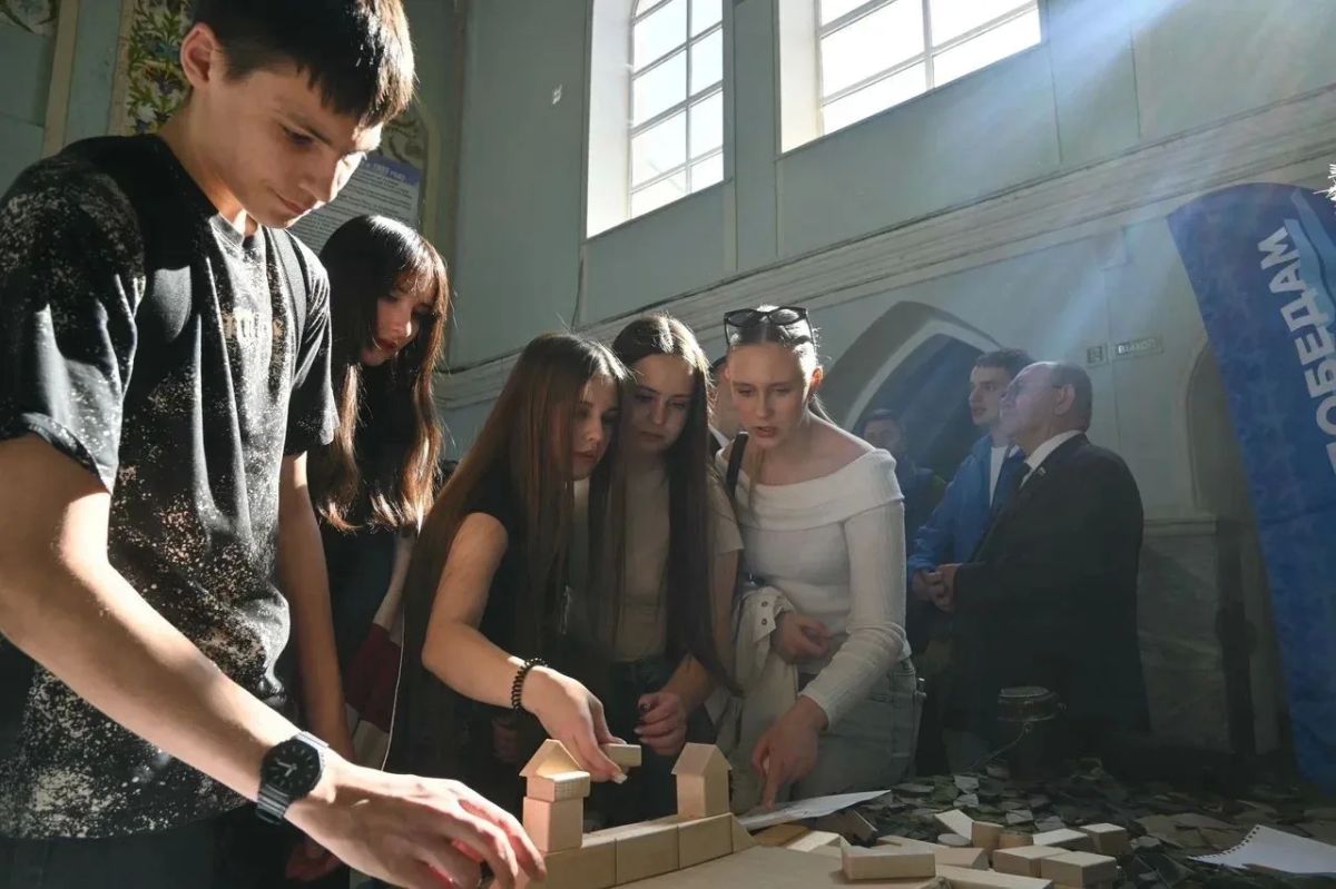 «Поезд Победы» прибыл в Астрахань «Поезд Победы» прибыл в Астрахань