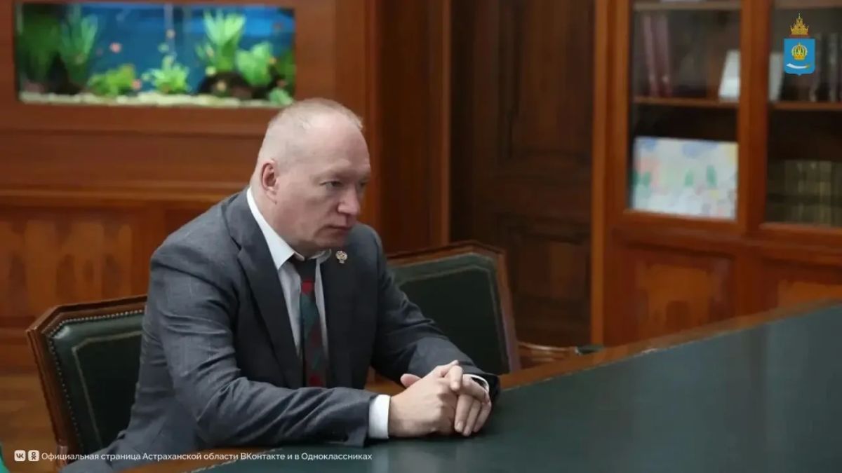 Глава региона Игорь Бабушкин провел рабочую встречу с заместителем руководителя Федеральной службы государственной статистики Сергеем Окладниковым Глава региона Игорь Бабушкин провел рабочую встречу с заместителем руководителя Федеральной службы государственной статистики Сергеем Окладниковым