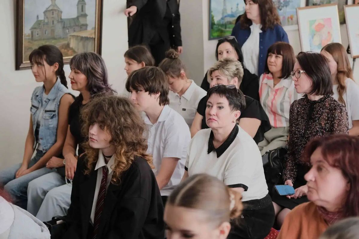 В Астрахани подвели итоги международного творческого проекта «Детство – это мир и радость» В Астрахани подвели итоги международного творческого проекта «Детство – это мир и радость»