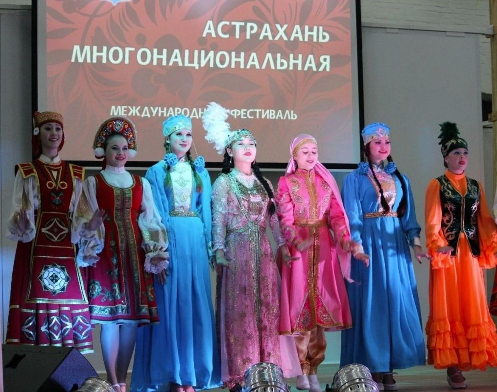 В Астрахани ко Дню народного единства пройдут культурные мероприятия В Астрахани ко Дню народного единства пройдут культурные мероприятия