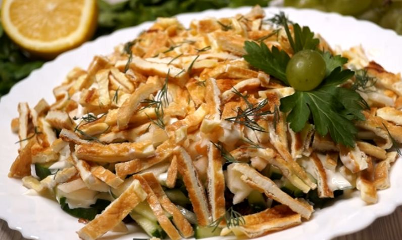 Оригинальный салат с яблоками, который покорит ваши вкусовые рецепторы