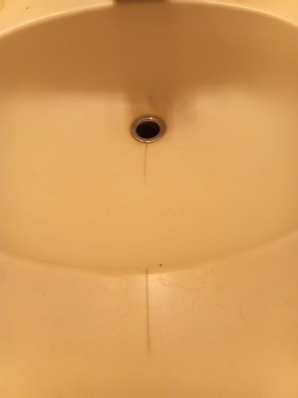 Что делать с трещинами на раковине: практические советы