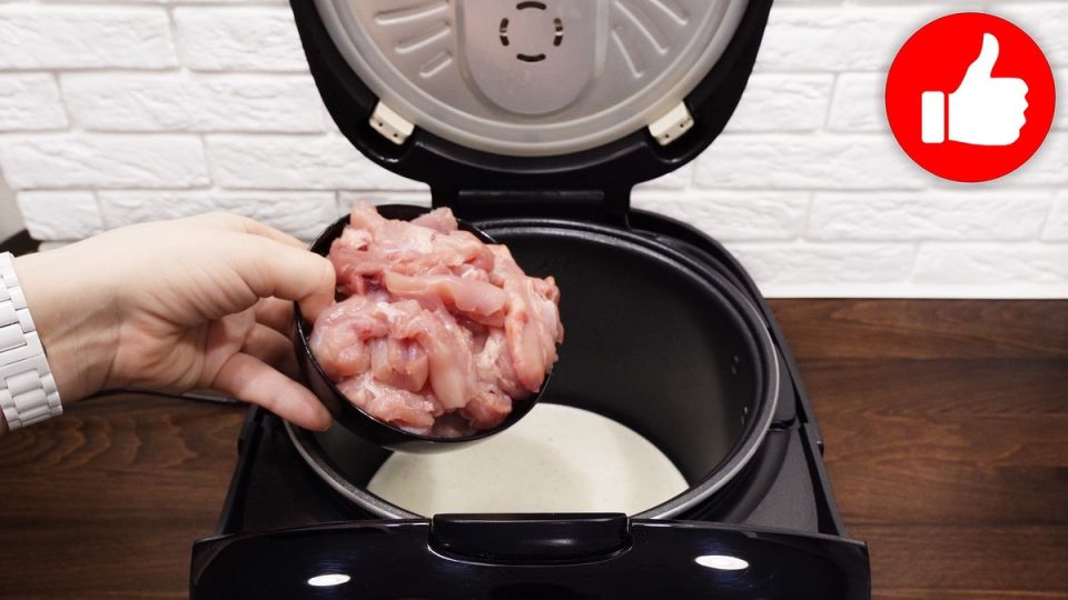 Легкая и вкусная курица в сырном соусе: готовим в мультиварке