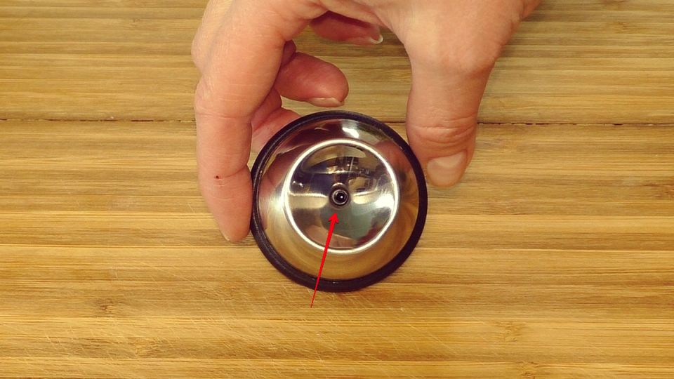 Эффективные способы очистки домашних яиц: практическое руководство